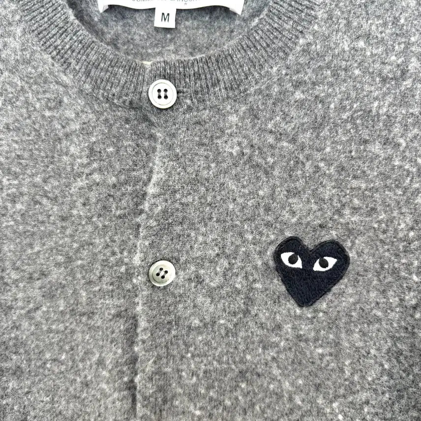 [BUNJANG] COMME DES GARCONS PLAY Grey Roundneck Wool Cardigan M / COMME DES GARCONS PLAY 꼼데가르송 그레이 라운드넥 울