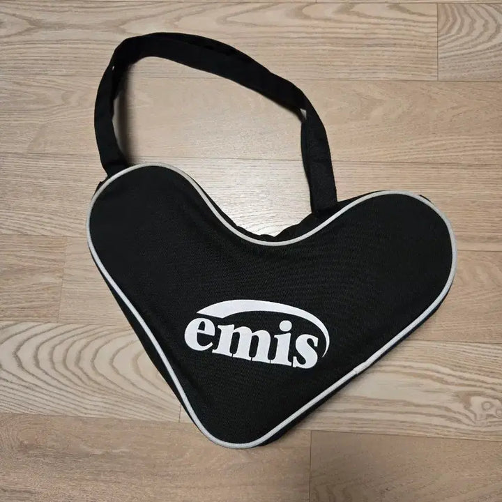 [SOLD OUT] emis 이미스 하트 가방 숄더백