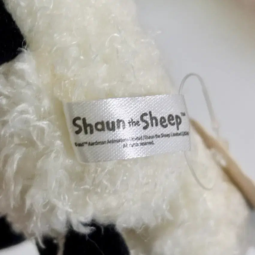 [BUNJANG] The Shaun the Sheep Plush Keychain / 숀더쉽 봉제인형 키링