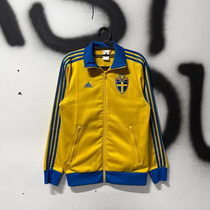 [BUNJANG] Adidas Old School Sweden National Team Track Jacket / 아디다스 올드스쿨 스웨덴 국가대표 집업 져지 자켓