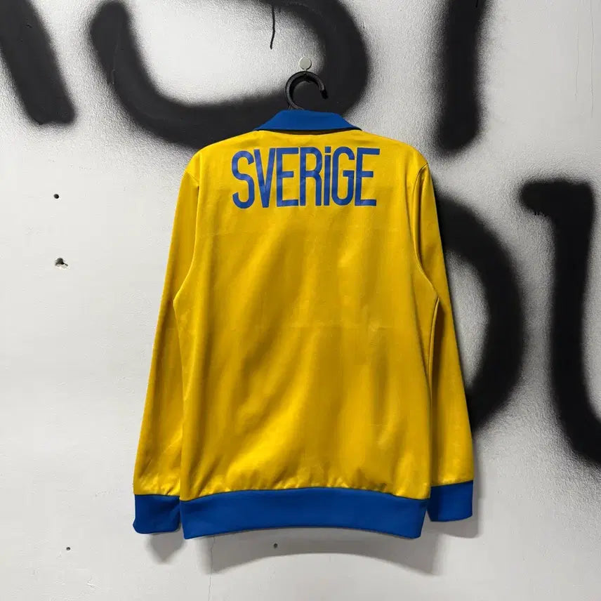 [BUNJANG] Adidas Old School Sweden National Team Track Jacket / 아디다스 올드스쿨 스웨덴 국가대표 집업 져지 자켓