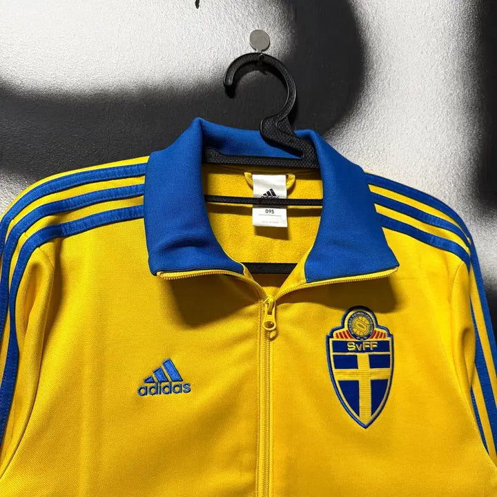 [BUNJANG] Adidas Old School Sweden National Team Track Jacket / 아디다스 올드스쿨 스웨덴 국가대표 집업 져지 자켓