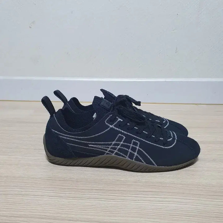 [BUNJANG] Onitsuka Tiger Serrano Sneakers / 오니츠카타이거 스크로우 스니커즈 250