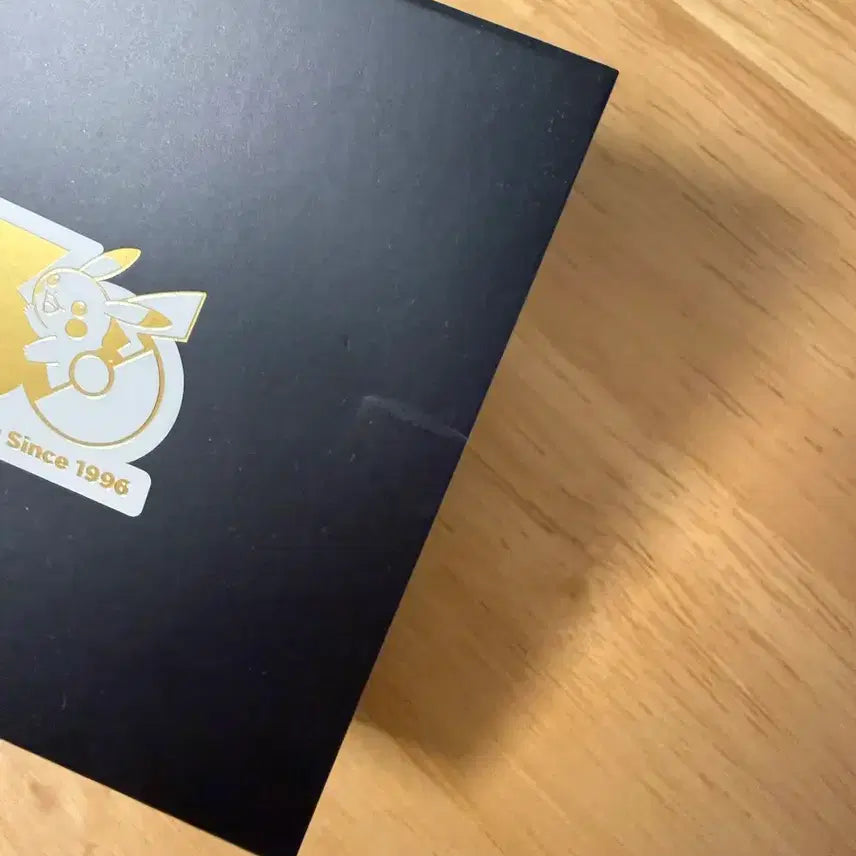 [BUNJANG] Pokemon 30th Anniversary March Badge Pikachu / 포켓몬 30주년 3월 뱃지