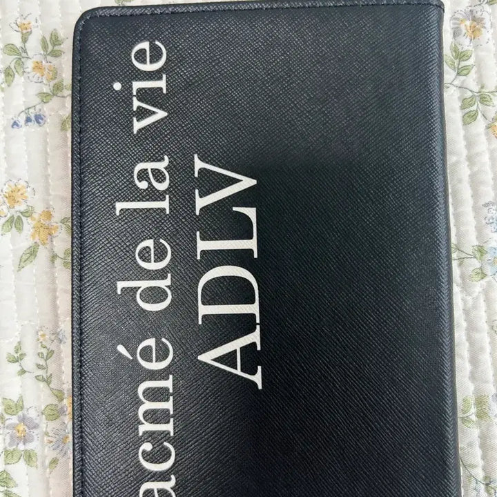 [BUNJANG] ADLV Acmedelavie Passport Wallet Black / ADLV 아크메드라비 여권지갑 블랙