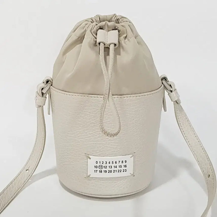 [BUNJANG] Maison Margiela Micro Bucket Bag Leather Polyester / 정품) 메종 마르지엘라 마이크로 버킷백