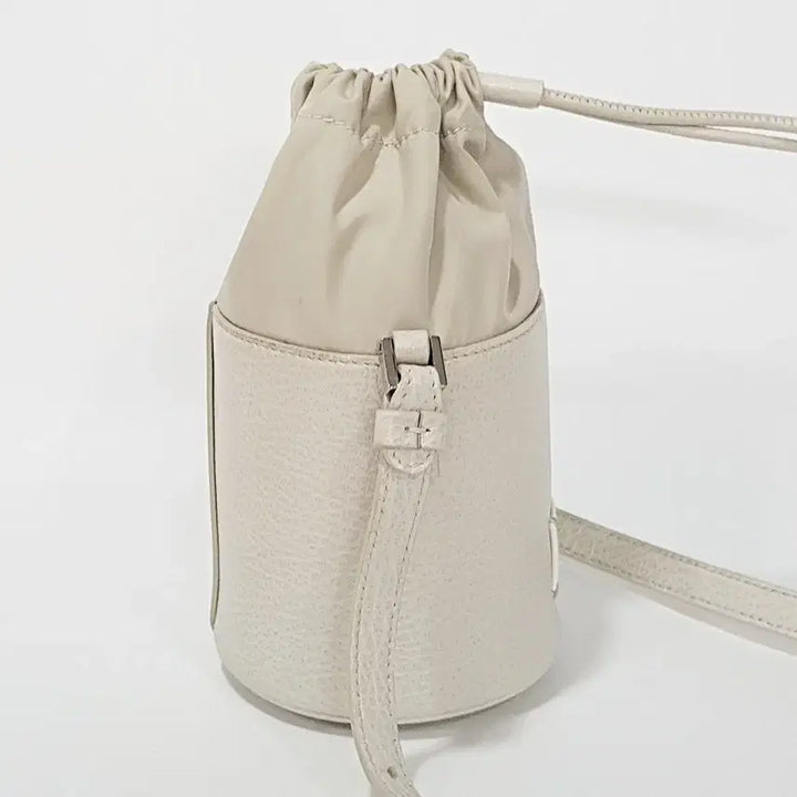 [BUNJANG] Maison Margiela Micro Bucket Bag Leather Polyester / 정품) 메종 마르지엘라 마이크로 버킷백