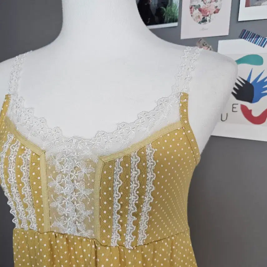 [BUNJANG] Olive des Olive Polka Dot Lace Camisole / 올리브 데 올리브 도트 레이스 끈나시 OLIVE des OLIVE