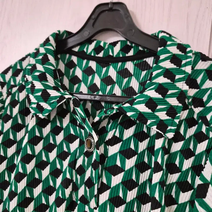 [BUNJANG] Bizoo &amp; Roseang Pattern Shirt Pleated Dress / 비주상사 로즈앙에서 나온 패턴 셔츠 플리츠원피스
