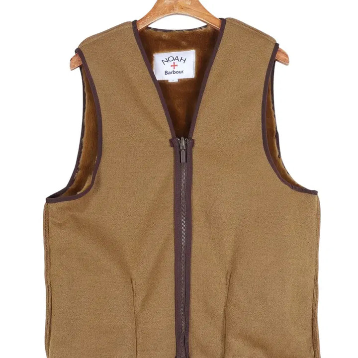 [BUNJANG] Noah x Barbour Bideford Warmfile Vest Jacket (Size S) / 노아 X 바버 비데일 웜파일 베스트 자켓 S / k4402