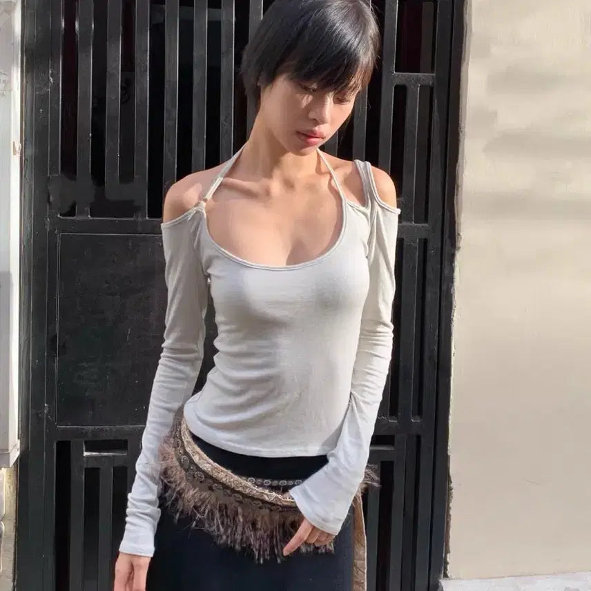 [BUNJANG] Chipchipshop Off-Shoulder Halterneck Long-Sleeve Top Grey / chipchipshop 오프숄더 홀터넥 롱슬리브 그레이