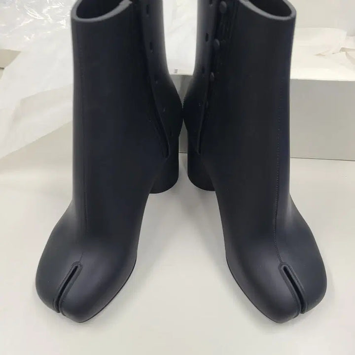 [BUNJANG] Maison Margiela Rubber Tabi Ankle Boots Size 37 / 메종마르지엘라 러버 타비 앵클부츠 사이즈37