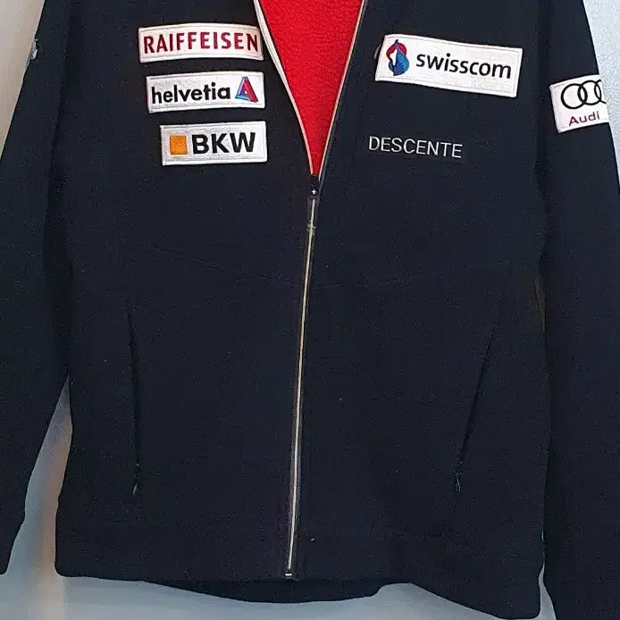 [BUNJANG] Descente Hooded Zip-Up Jacket Size 100 / 데상트 후드 집업 100