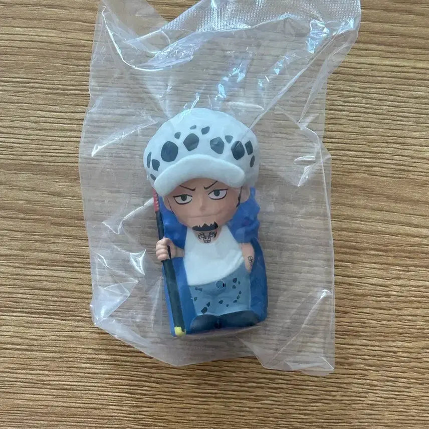[BUNJANG] One Piece Trafalgar Law Figure / 원피스 로우 피규어