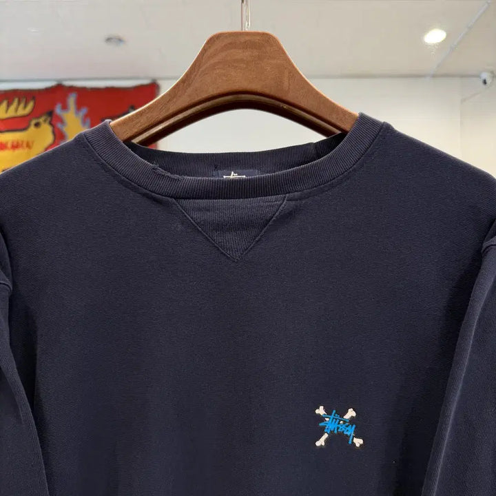 [BUNJANG] 00s Stussy Crossbone Cut-off Sweatshirt / 00s Stussy 스투시 크로스본 컷오프 스웻 셔츠