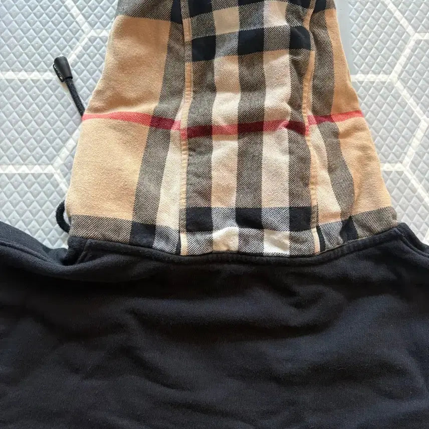 [BUNJANG] Burberry Check Hoodie - Size M / 버버리 체크 후드티 m사이즈 급처