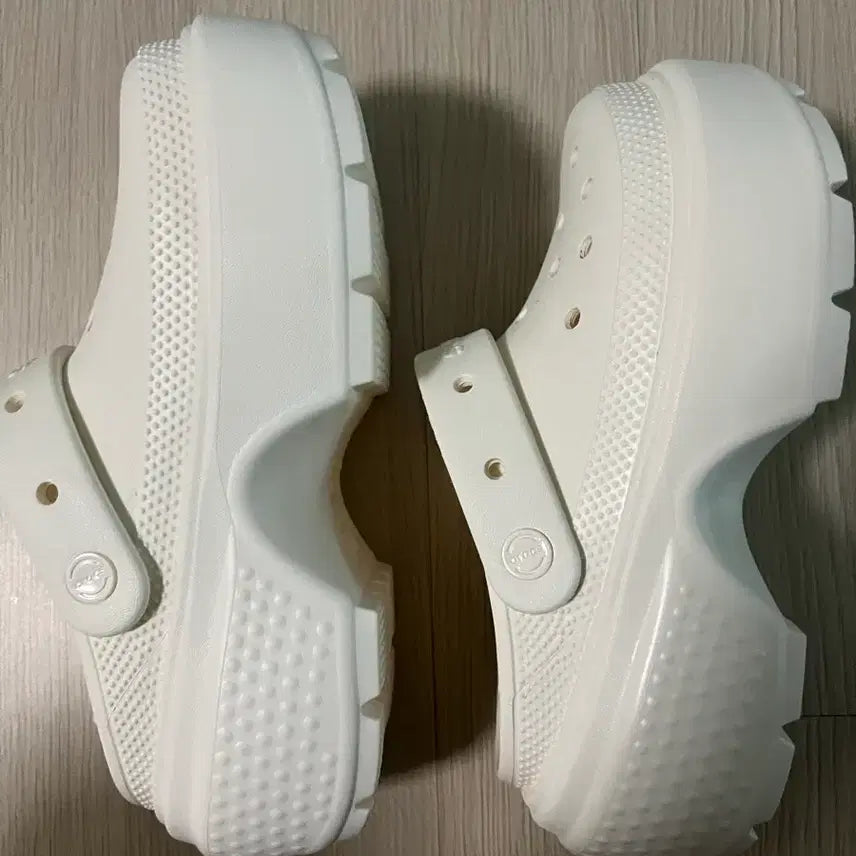 [BUNJANG] Crocs Stomp Clog White 240 / 크록스 스톰프 클로그 화이트 240