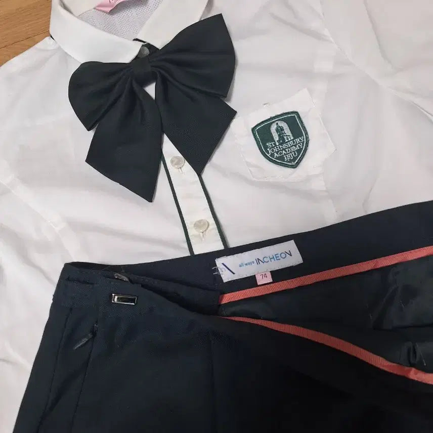 [BUNJANG] Saint Jeju International High School Summer Uniform Set / 예쁜 여자교복 하복교복 세트판매c282(세인트 제주국제고)