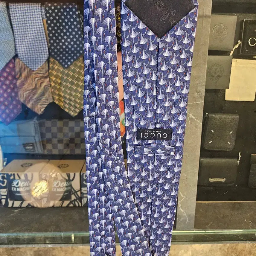 [BUNJANG] Gucci Navy Pattern Silk Necktie / 구찌 네이비 패턴 실크넥타이