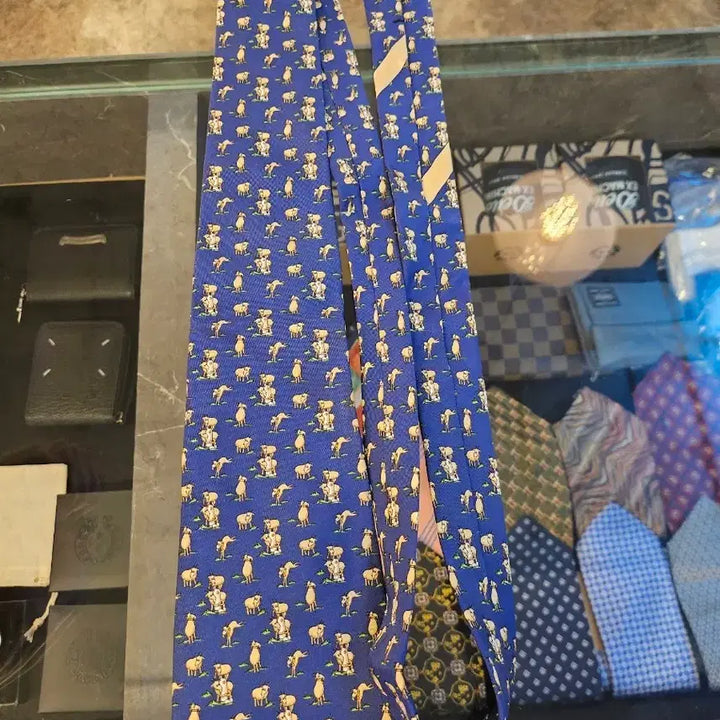 [BUNJANG] Salvatore Ferragamo Teddy Bear Pattern Blue Necktie / 살바토레 페라가모 테디베어 패턴 블루 넥타이