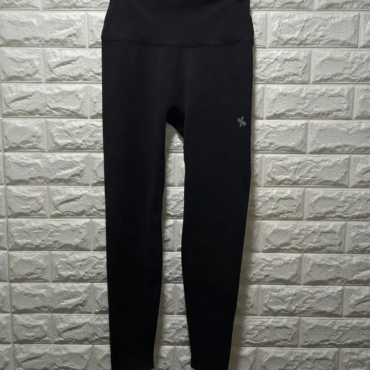 [BUNJANG] Xexymix V-up 3D Plus Leggings - Black (Size L) / 젝시믹스 V업 3D 플러스 레깅스 L