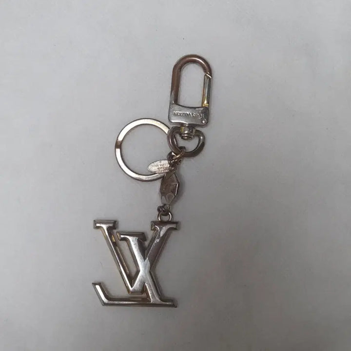[BUNJANG] Louis Vuitton Facet Bag Charm Key Holder Keychain Gold-Plated / 루이비통 파셋 백참 키홀더 키링 금장