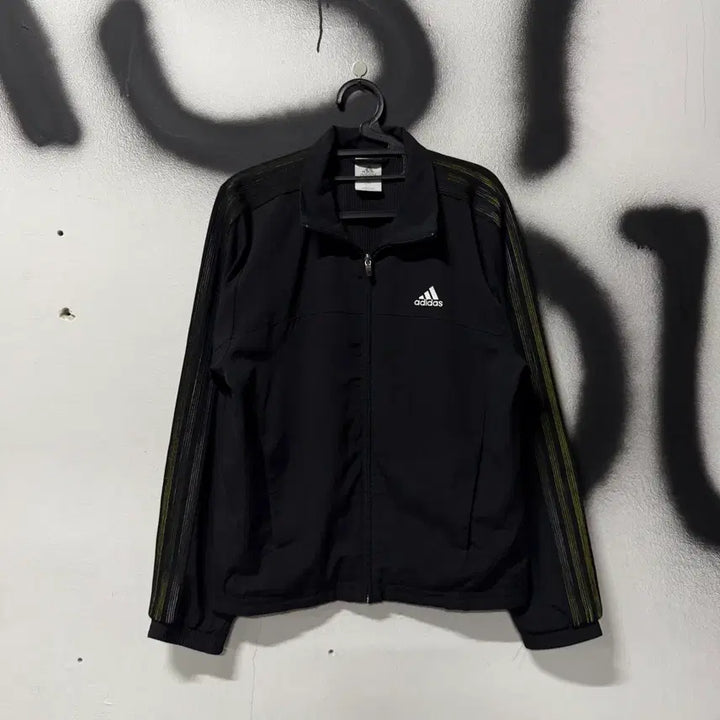 [BUNJANG] Adidas Climacool Three-Stripe Colorblock Mesh Windbreaker Jacket / 아디다스 클리마라이트 삼선 배색 매쉬 윈드브레이커 자켓