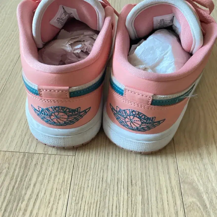 [BUNJANG] Nike Air Jordan 1 Low Pink Mint Sneakers / 나이키 에어 조던 1 로우 핑크 민트