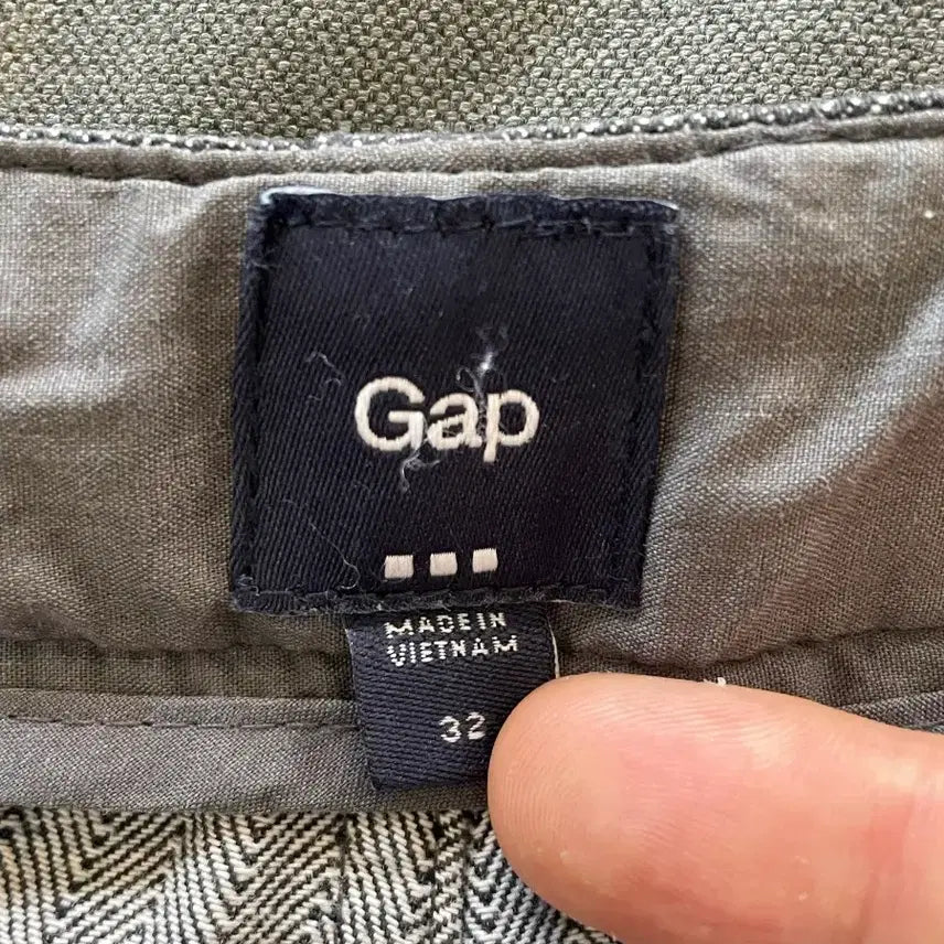 [BUNJANG] GAP Grey Shorts / (GAP) 갭 그레이 반바지