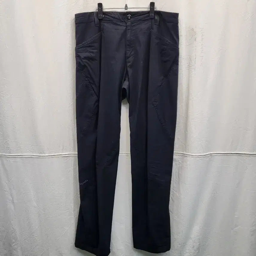 [BUNJANG] Patagonia Black Cargo Cotton Pants / 파타고니아 검정색 카고 팬츠