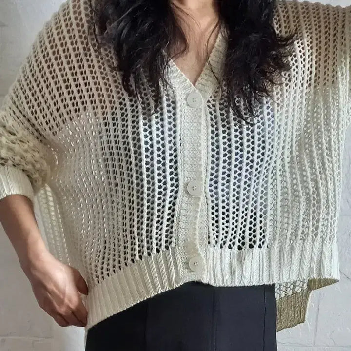 [BUNJANG] Punch Knit Cardigan with Sleeveless Top Set / 펀칭 니트 가디건+나시티