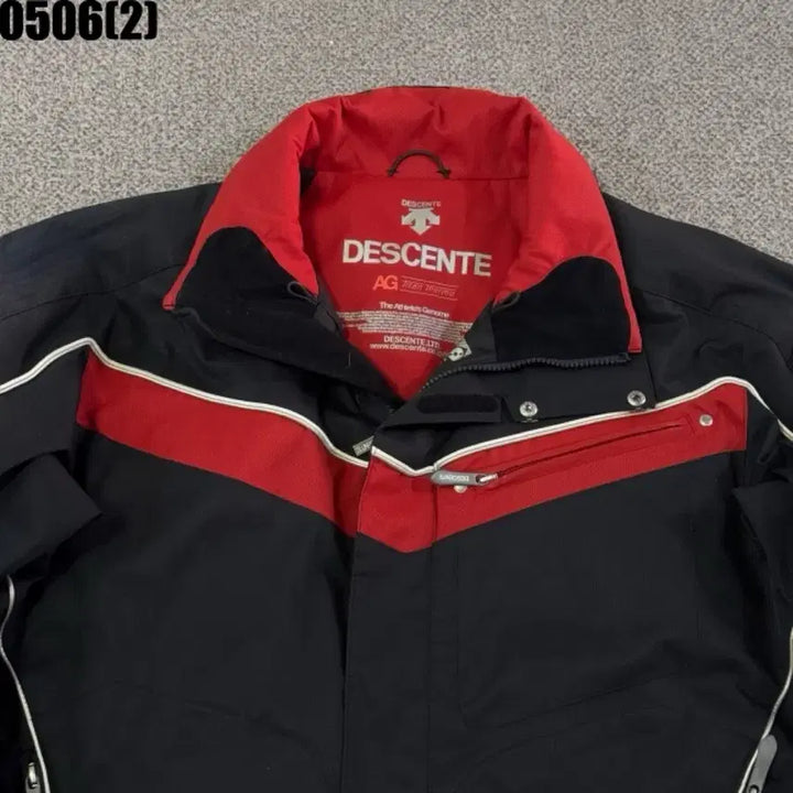 [BUNJANG] Descente Windbreaker / 데상트 바람막이