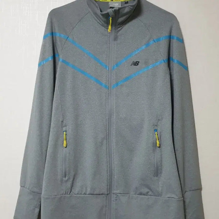 [BUNJANG] New Balance Training Zip-Up Size 90 / 뉴발란스 트레이닝 집업 90사이즈 