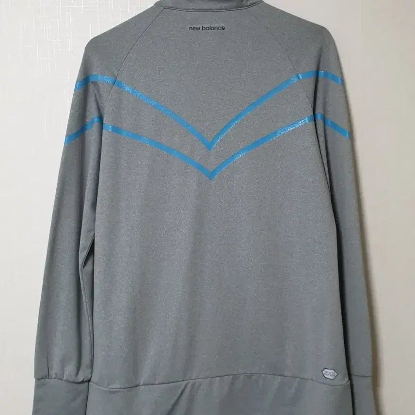 [BUNJANG] New Balance Training Zip-Up Size 90 / 뉴발란스 트레이닝 집업 90사이즈 