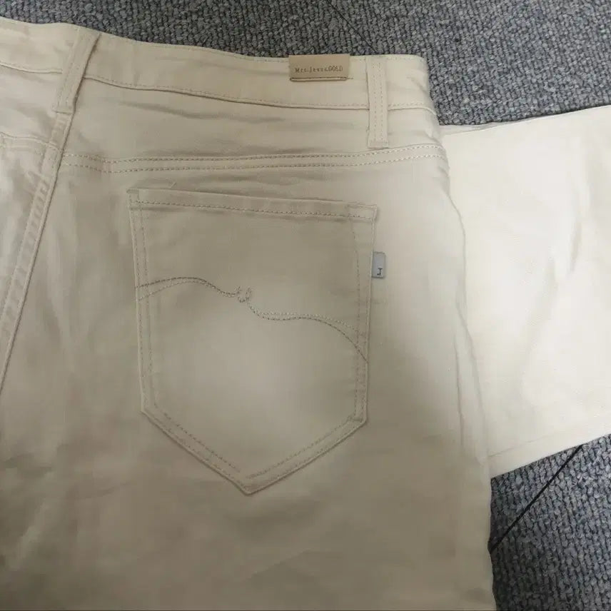 [BUNJANG] Mrs.Jeana.GOLD Cotton Pants / Mrs.Jeana.GOLD 면바지 판매합니다