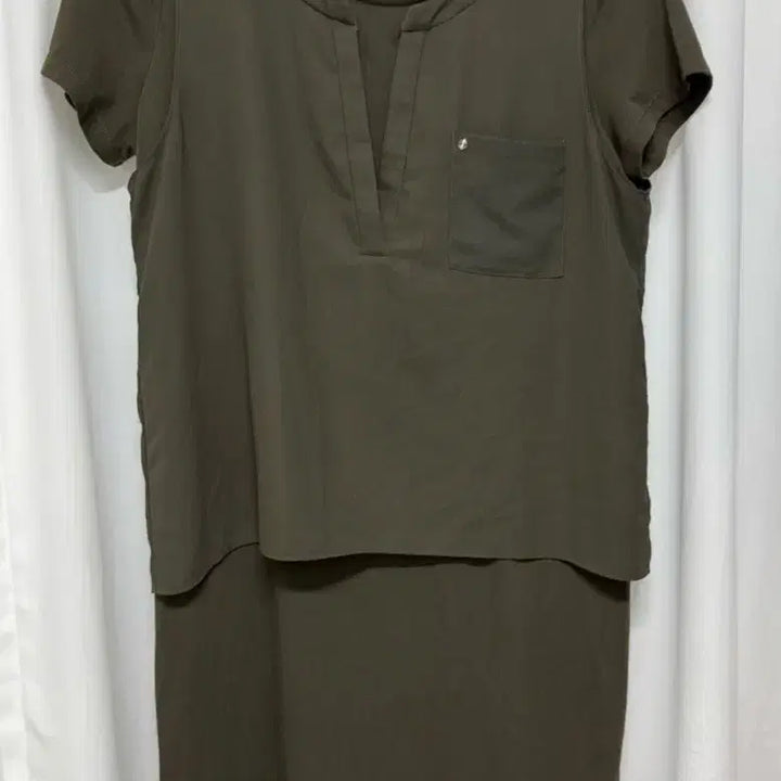 [BUNJANG] Olivia Lauren Khaki Short-Sleeve Dress / 올리비아로렌 카키색 반팔 원피스