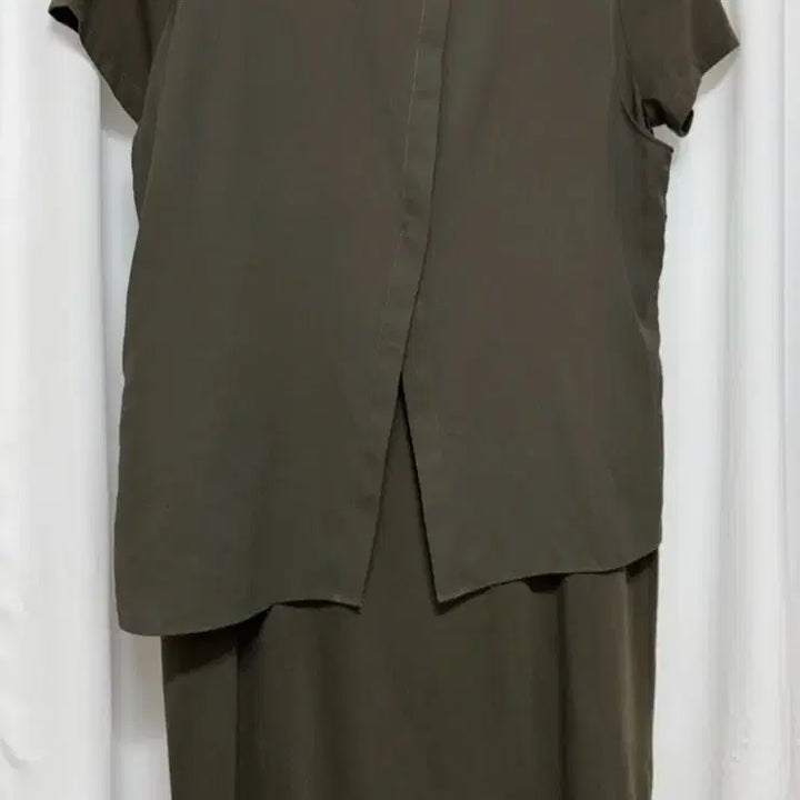 [BUNJANG] Olivia Lauren Khaki Short-Sleeve Dress / 올리비아로렌 카키색 반팔 원피스
