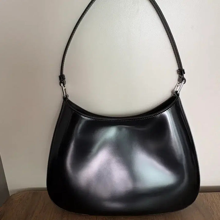 [BUNJANG] Cleobrid Hobo Bag / 클레오브러시드 호보백