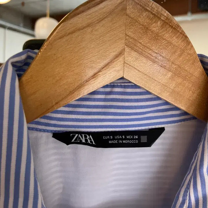 [BUNJANG] ZARA Striped Oversized Fit Shirt / 자라 스트라이프 오버핏 셔츠