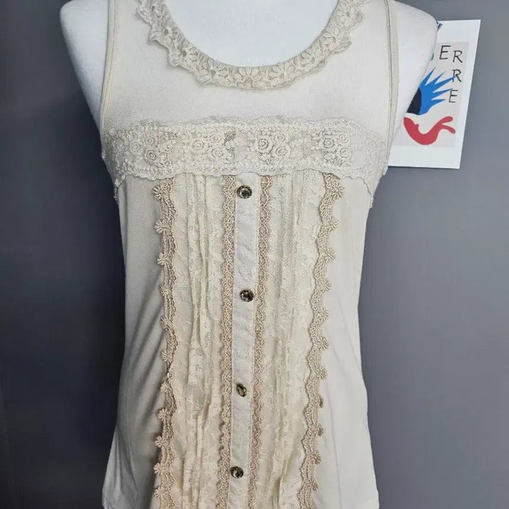 [SOLD OUT] 엑시즈팜 민소매 레이스 나시 axes femme