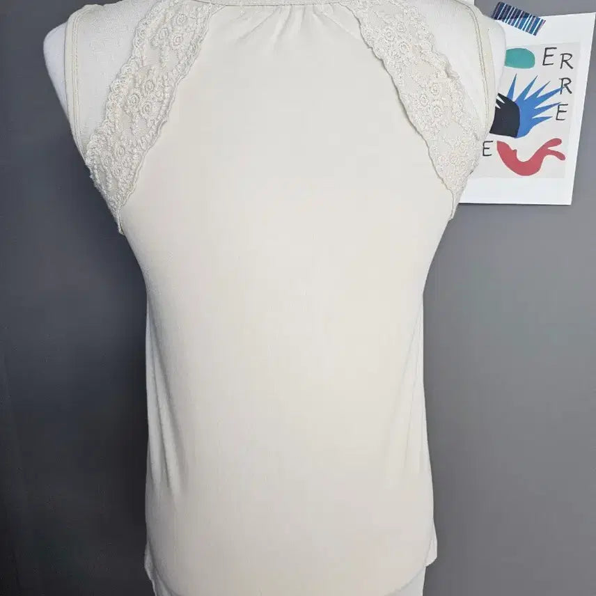 [SOLD OUT] 엑시즈팜 민소매 레이스 나시 axes femme