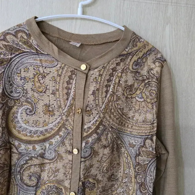 [BUNJANG] Paisley Knit Cardigan Camel Beige Size S / 페이즐리 니트 가디건 55 S 카멜 베이지
