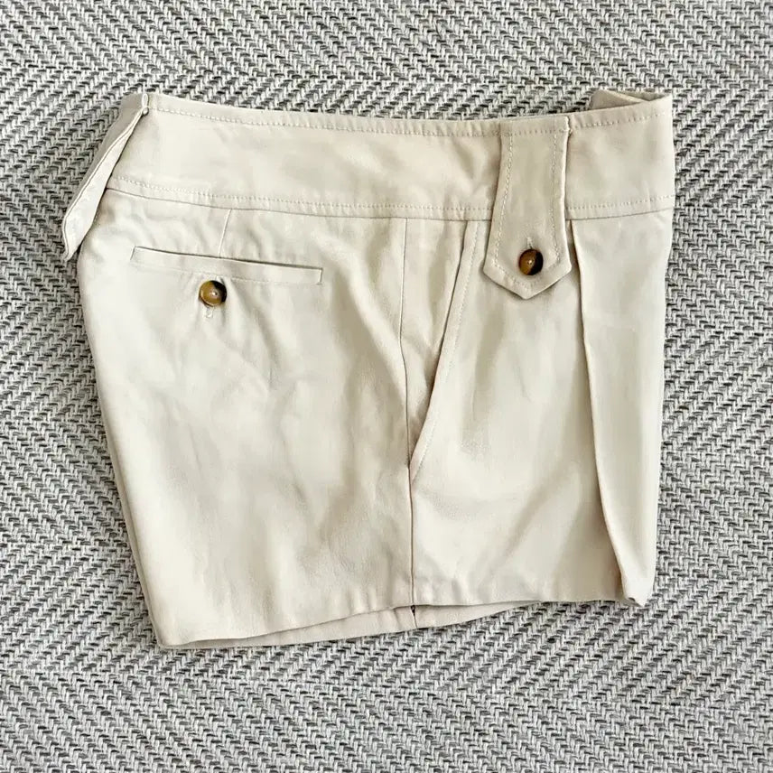 [BUNJANG] Patrizia Peppa Ivory Shorts / 파트라지아 페패 아이보리 팬츠
