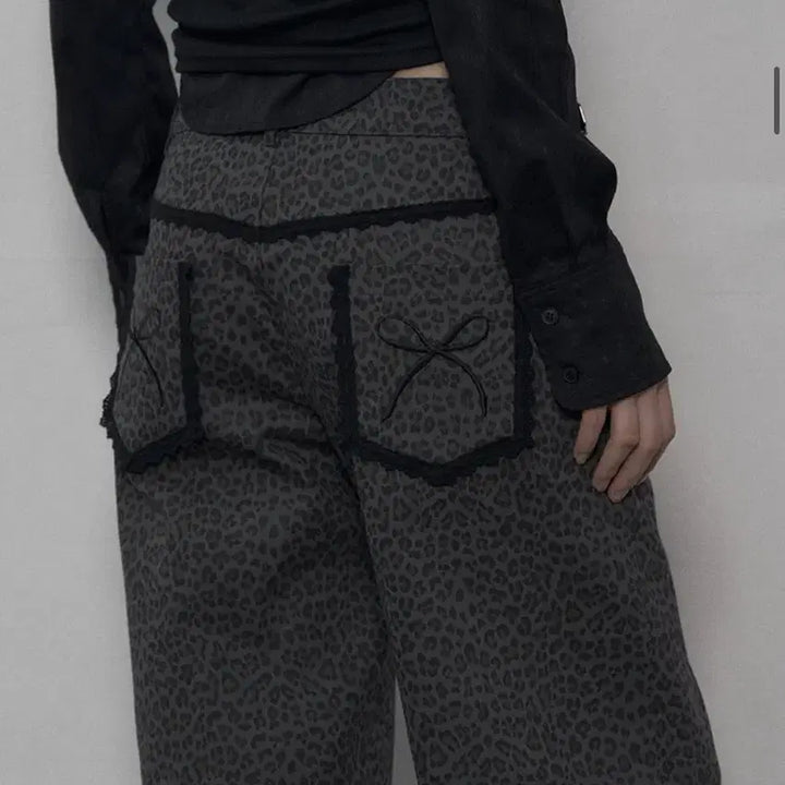 [BUNJANG] SEXYPENSIVE Leopard Lace Pants Charcoal / 섹업이엑스이 레오파드 레이스 팬츠 차콜