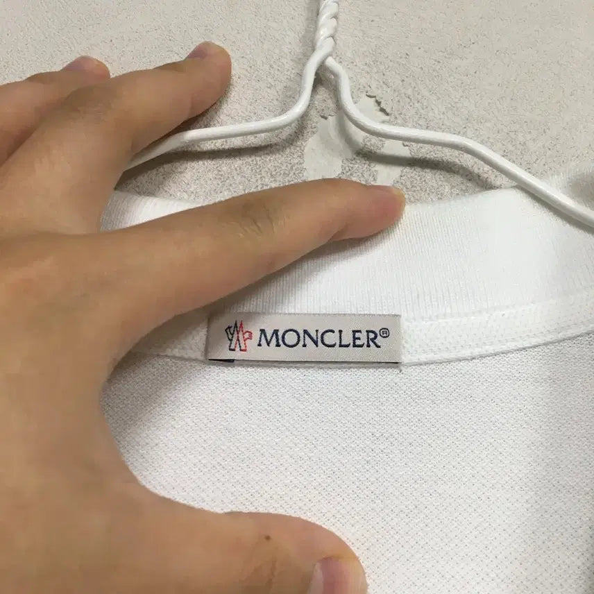 [BUNJANG] Moncler Genuine Double Badge Polo T-Shirt / 몽클레어 정품 더블와펜 폴로 티셔츠