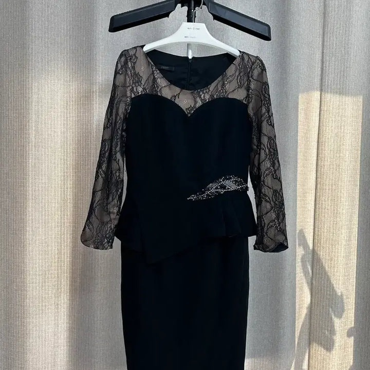 [BUNJANG] Jigott One-Piece Dress Size 85 / 지고트 원피스 85