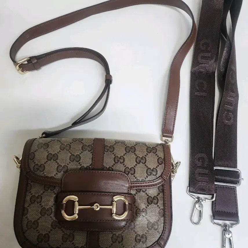 [BUNJANG] Gucci Horsebit 1955 Shoulder Bag Brown / 구찌 홀스빗 1955 숄더백 브라운 색상이에요.정품 구찌를 리폼해서 만