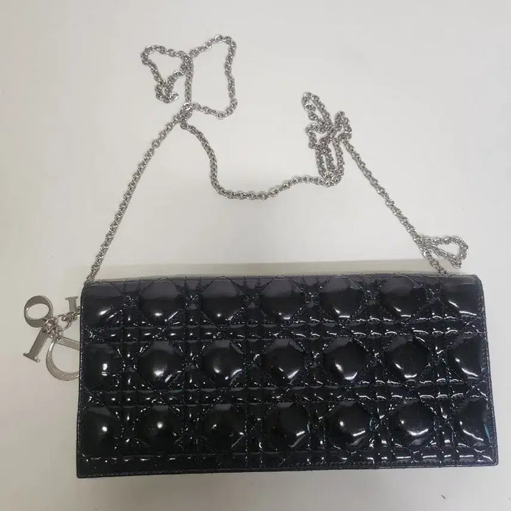 [BUNJANG] Dior Lady Dior Black Patent Chain Wallet / 디올 레이디 디올 블랙 페이던트 체인 월렛