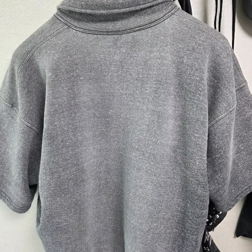 [BUNJANG] Takahashi Daiya Half Zip Sweatshirt / 타이가 타카하시 하프집 스웻