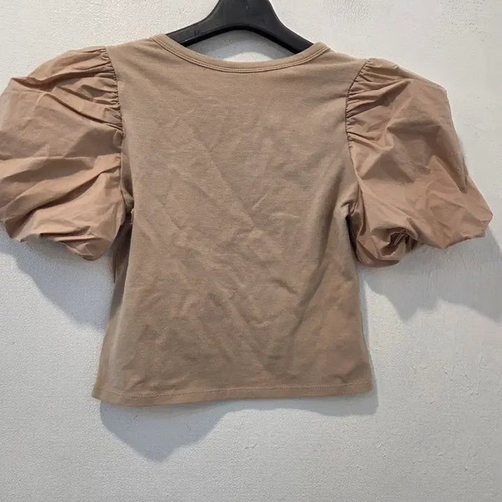[BUNJANG] H&amp;M Puff Sleeve Short Sleeve T-Shirt Beige / H&amp;M 퍼프 반팔 티셔츠 베이지